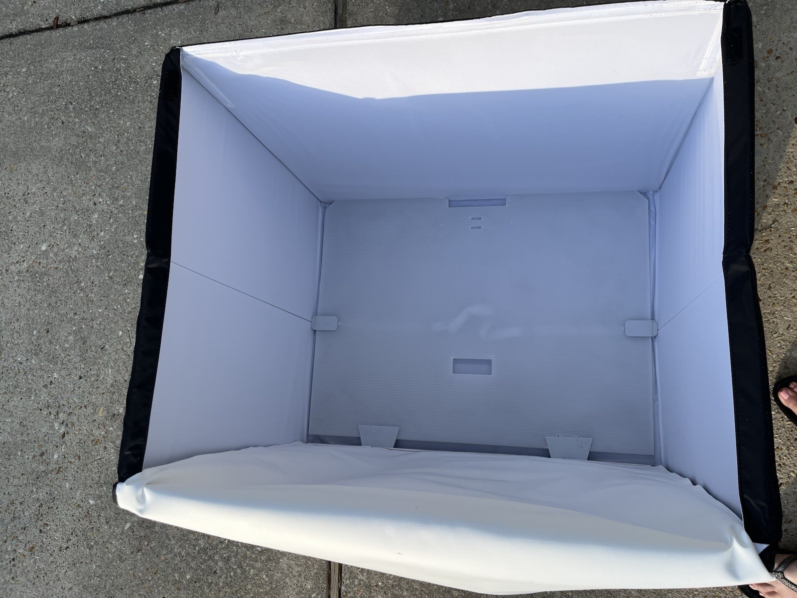 Amazon Basics Portable Foldable Photo Studio Box with LED Light – 25 x 30 x 25in
