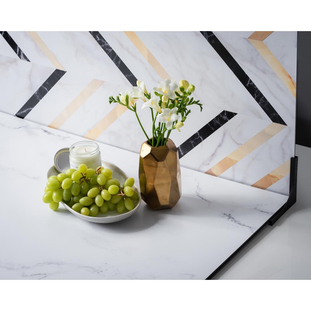 V-FLAT WORLD Duo Board – 30×40″ Double Sided Surface Board, Onyx Marble/Alpine M