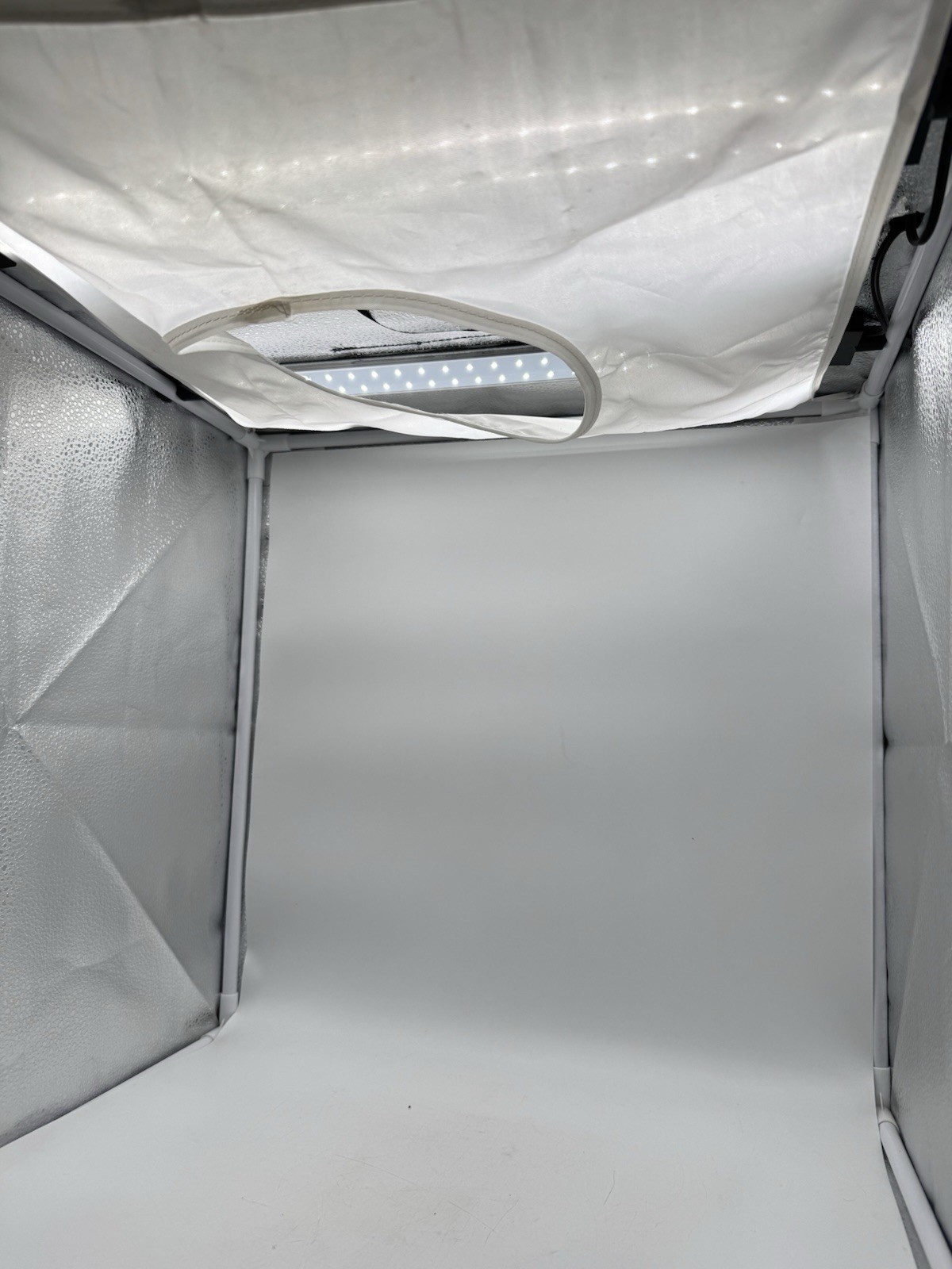 PHOTO STUDIO LIGHT BOX 20” X 20” SHOOTING LED LIGHT TENT FOLDABLE