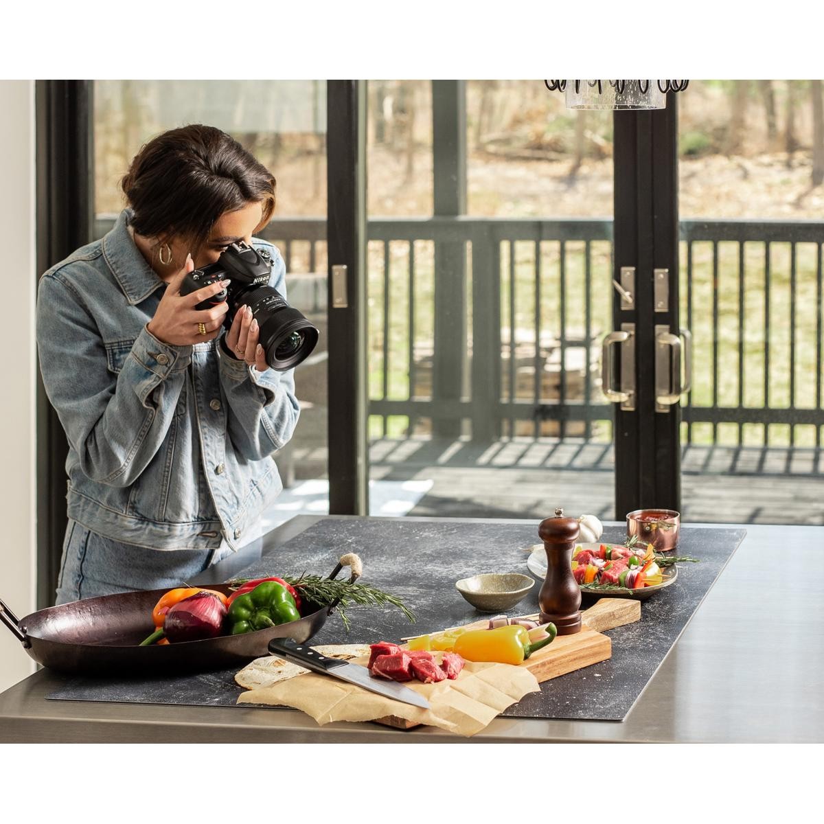 V-FLAT WORLD Duo Board – Double Sided Backdrop Board Surface Food & Product Phot