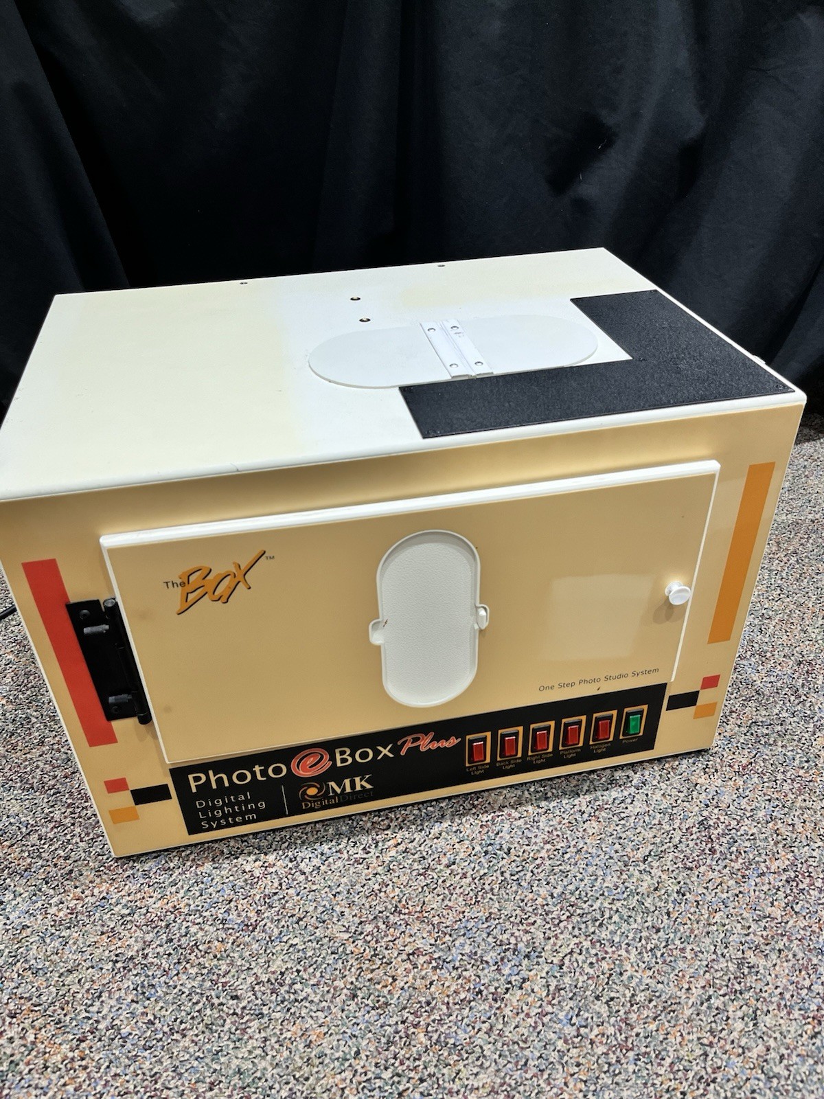 MK Digital Direct “The Box” Photo Box Plus, Digital Lighting System, WORKS