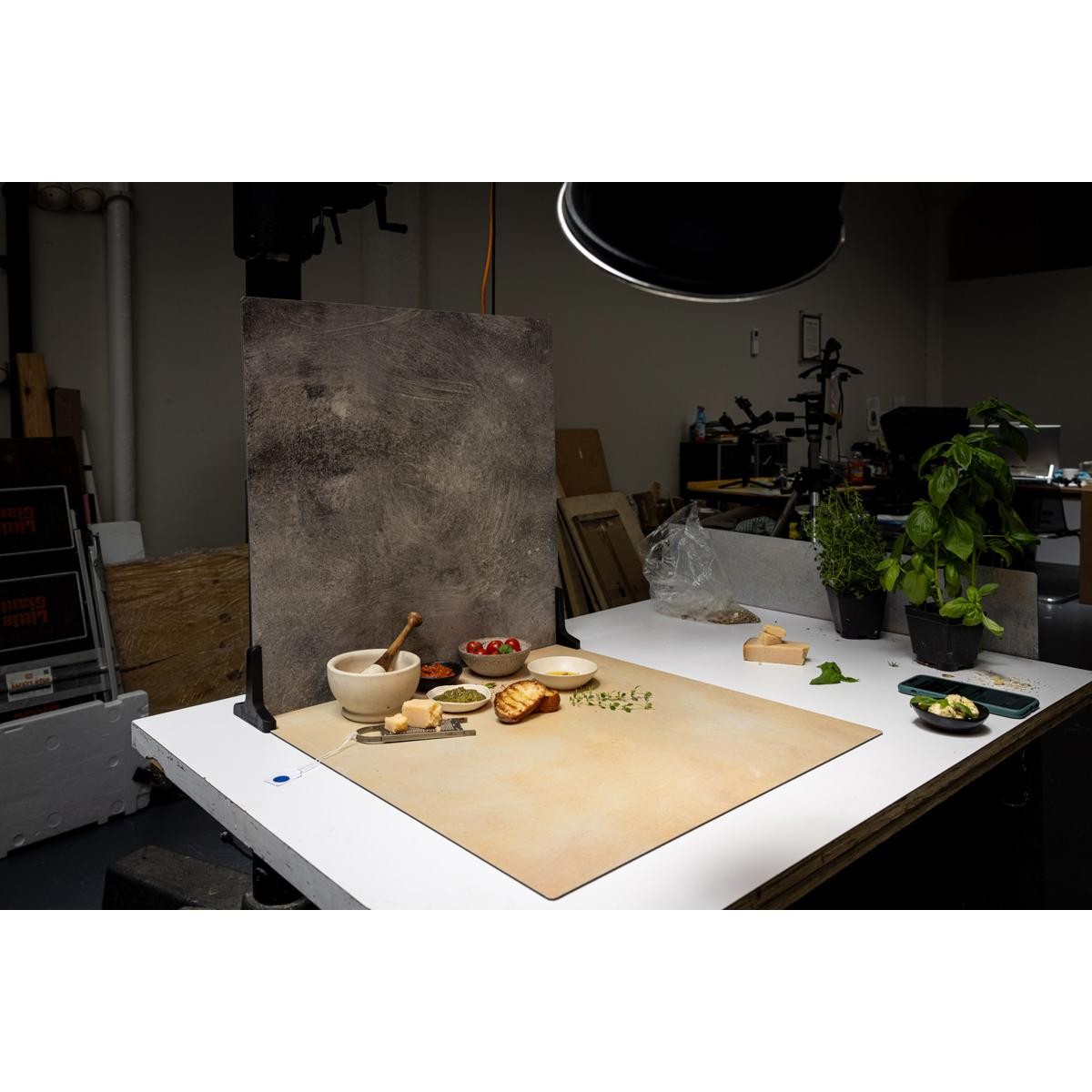 V-FLAT WORLD Duo Board – Double Sided Backdrop Board Surface Food & Product Phot