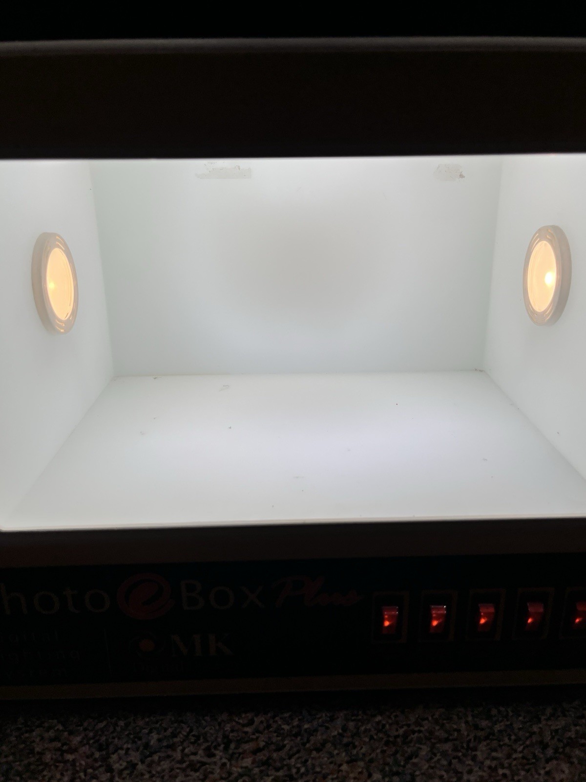 MK Digital Direct “The Box” Photo Box Plus, Digital Lighting System, WORKS