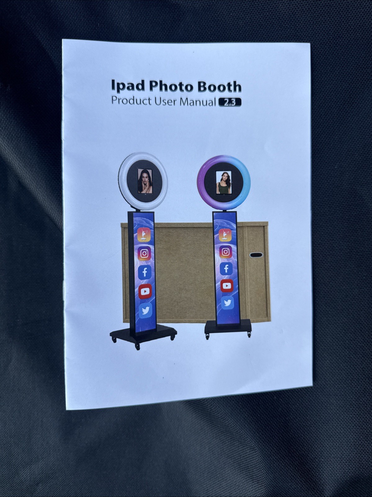 MWE Photo Booth Machine Compatible With iPad / Remote