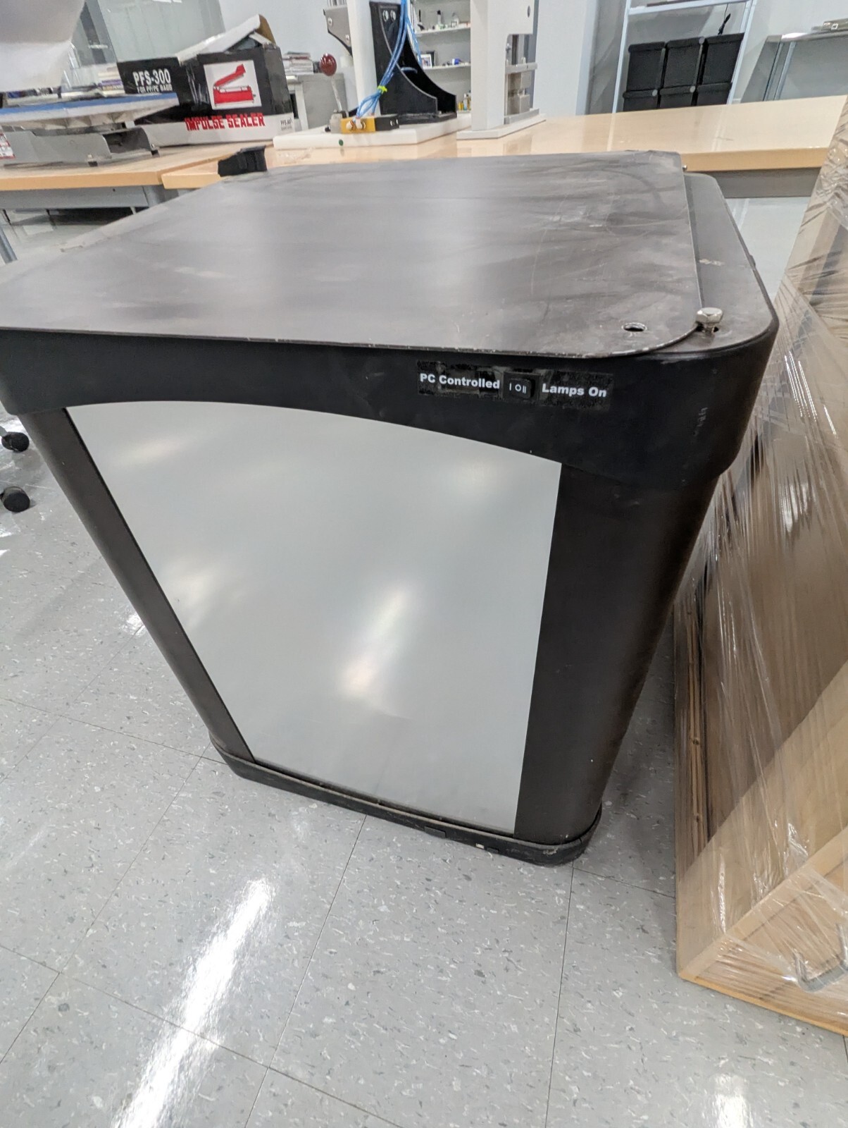 Ortery Photosimile Digital Photography Studio Photo Light Box with Software